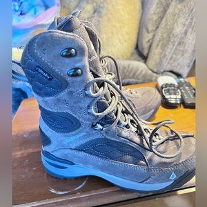 Women’s hiking winter boots